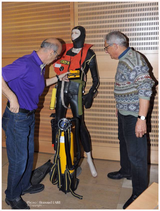 2015 a été l'année de réalisation de plusieurs mannequin présentant l'équipement du plongeur depuis 1945.